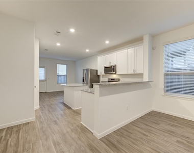 1309 Coco Ray Lane - Photo Thumbnail 14