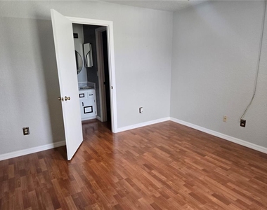 4870 Sw 147th Loop - Photo Thumbnail 10