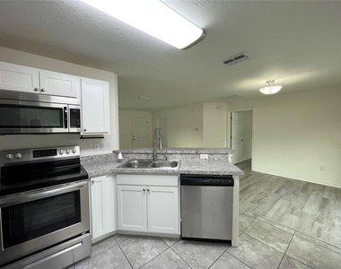 16958 Sw 20th Court Road - Photo Thumbnail 8