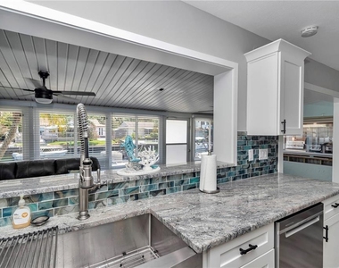 1409 Se 4th Avenue - Photo Thumbnail 17