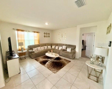 3728 Alder Bark Lane - Photo Thumbnail 10