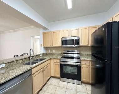 12843 Madison Pointe Circle - Photo Thumbnail 5