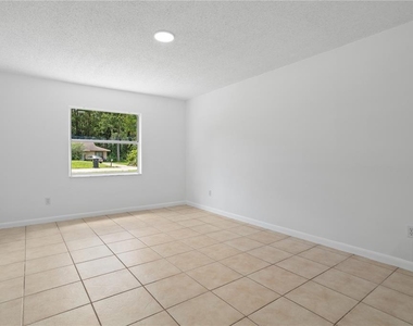 1923 Bonneville Drive - Photo Thumbnail 10