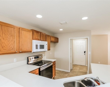 480 Danube Drive - Photo Thumbnail 6