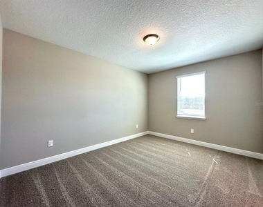 2122 Divot Drive - Photo Thumbnail 21