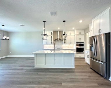 2122 Divot Drive - Photo Thumbnail 12