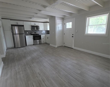 5101 Orange Avenue N - Photo Thumbnail 4