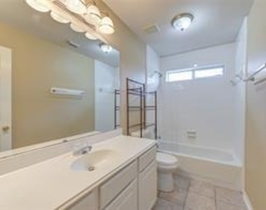 10507 Aster Crest Court - Photo Thumbnail 18
