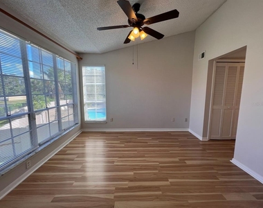 4803 Normandy Place - Photo Thumbnail 6