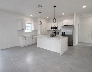 4837 Sw 138th Lane - Photo Thumbnail 1