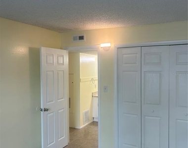 2513 N Alafaya Trail - Photo Thumbnail 12