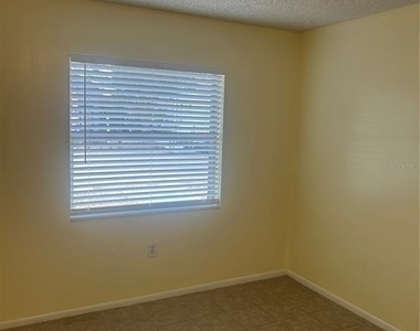 2513 N Alafaya Trail - Photo Thumbnail 15