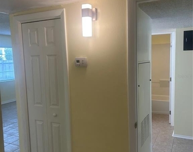 2513 N Alafaya Trail - Photo Thumbnail 22