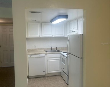 2513 N Alafaya Trail - Photo Thumbnail 8