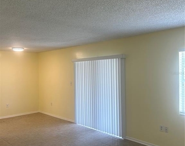 2513 N Alafaya Trail - Photo Thumbnail 19