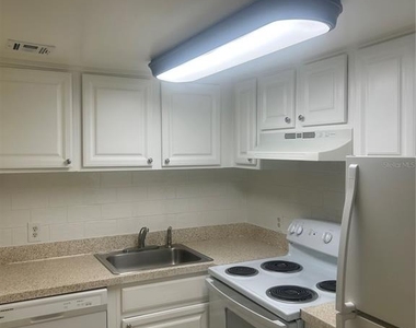 2513 N Alafaya Trail - Photo Thumbnail 7