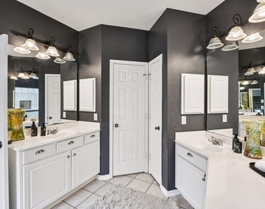 17711 Creek Bluff Lane - Photo Thumbnail 35