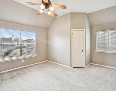 17711 Creek Bluff Lane - Photo Thumbnail 31