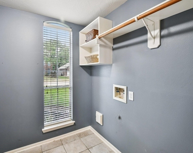 17711 Creek Bluff Lane - Photo Thumbnail 15