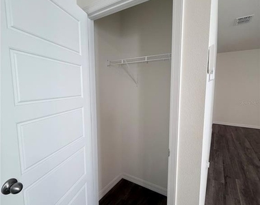 3057 Moulin Road - Photo Thumbnail 10