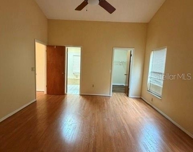 3207 Oakstand Lane - Photo Thumbnail 12