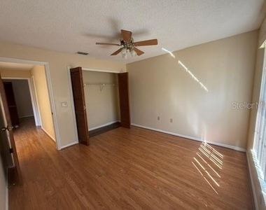 3207 Oakstand Lane - Photo Thumbnail 19