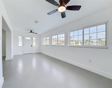 720 Capri Boulevard - Photo Thumbnail 21