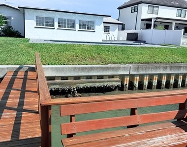 720 Capri Boulevard - Photo Thumbnail 34