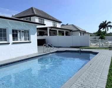 720 Capri Boulevard - Photo Thumbnail 30