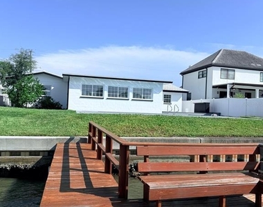 720 Capri Boulevard - Photo Thumbnail 33