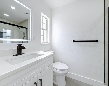 720 Capri Boulevard - Photo Thumbnail 24