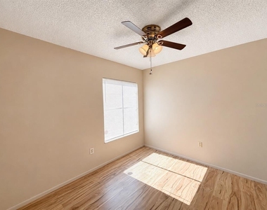 2910 Western Willow Terrace - Photo Thumbnail 12