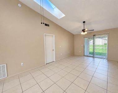 2910 Western Willow Terrace - Photo Thumbnail 7