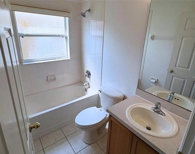 3637 Weatherfield Drive - Photo Thumbnail 17