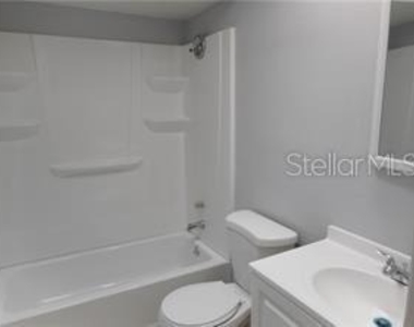 2929 W Oak Ridge Road - Photo Thumbnail 4