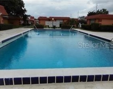 2929 W Oak Ridge Road - Photo Thumbnail 14