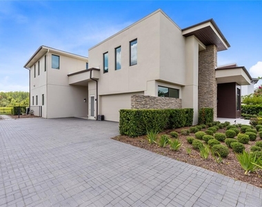 14105 Corrigan Avenue - Photo Thumbnail 15