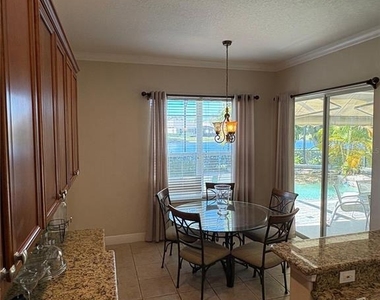 9718 Pineola Drive - Photo Thumbnail 15