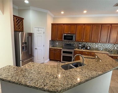 9718 Pineola Drive - Photo Thumbnail 13