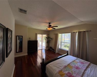 9718 Pineola Drive - Photo Thumbnail 20