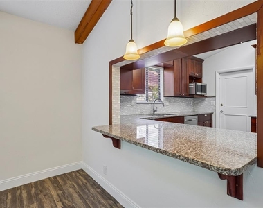 325 Timberline Trail - Photo Thumbnail 17