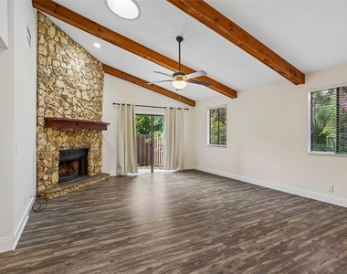325 Timberline Trail - Photo Thumbnail 12