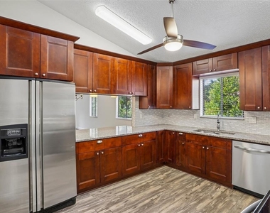 325 Timberline Trail - Photo Thumbnail 19