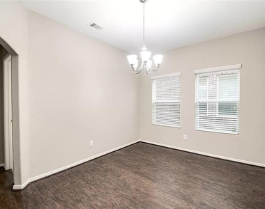 28939 Birch Green Way - Photo Thumbnail 8