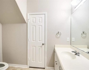 28939 Birch Green Way - Photo Thumbnail 7