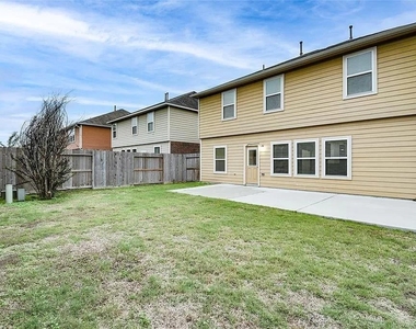 28939 Birch Green Way - Photo Thumbnail 24