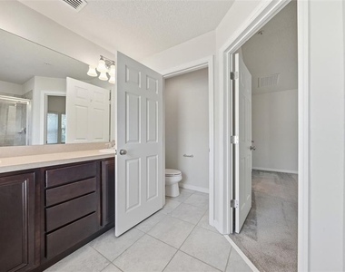 1096 Pavia Drive - Photo Thumbnail 14