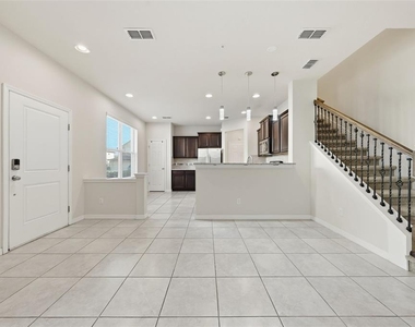 1096 Pavia Drive - Photo Thumbnail 1