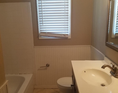 114 Dolphin Avenue - Photo Thumbnail 6
