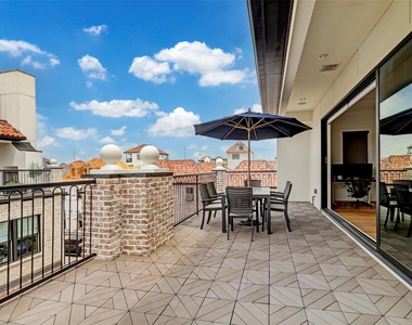 1147 Castellina Lane - Photo Thumbnail 26